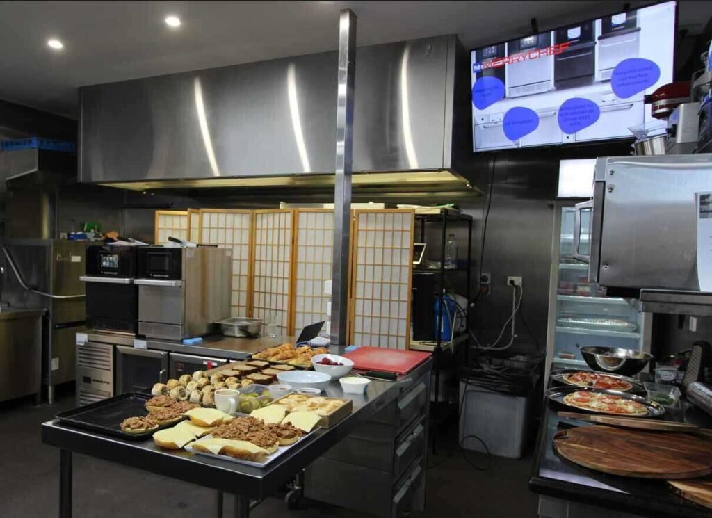 Merrychef ConneX High Speed Oven Demonstration Event CompressJPEG.Online 1 80kb 2148 1