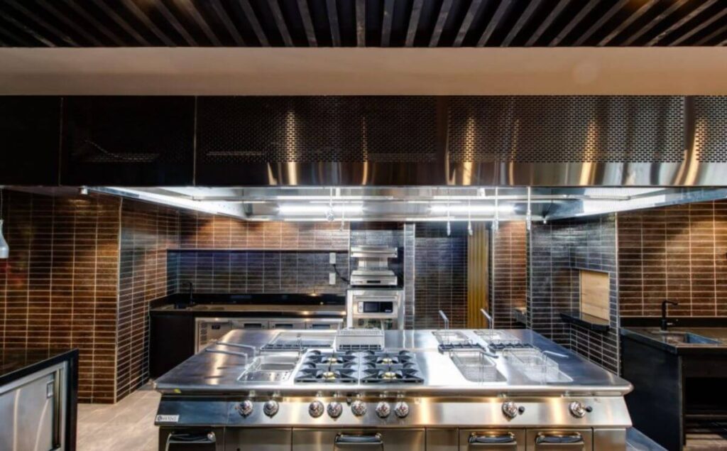 AOM Flexible Modular Solutions AOM Hood img