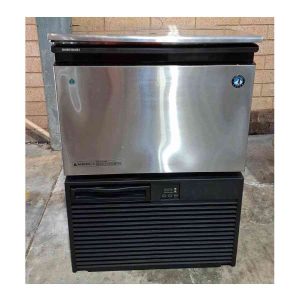 Ex Rental Hoshizaki KM Series KM-60C-HC-DP-060 52kg/day Self-Contained Crescent Ice Cube Machine with 23kg Storage and Drain Pump