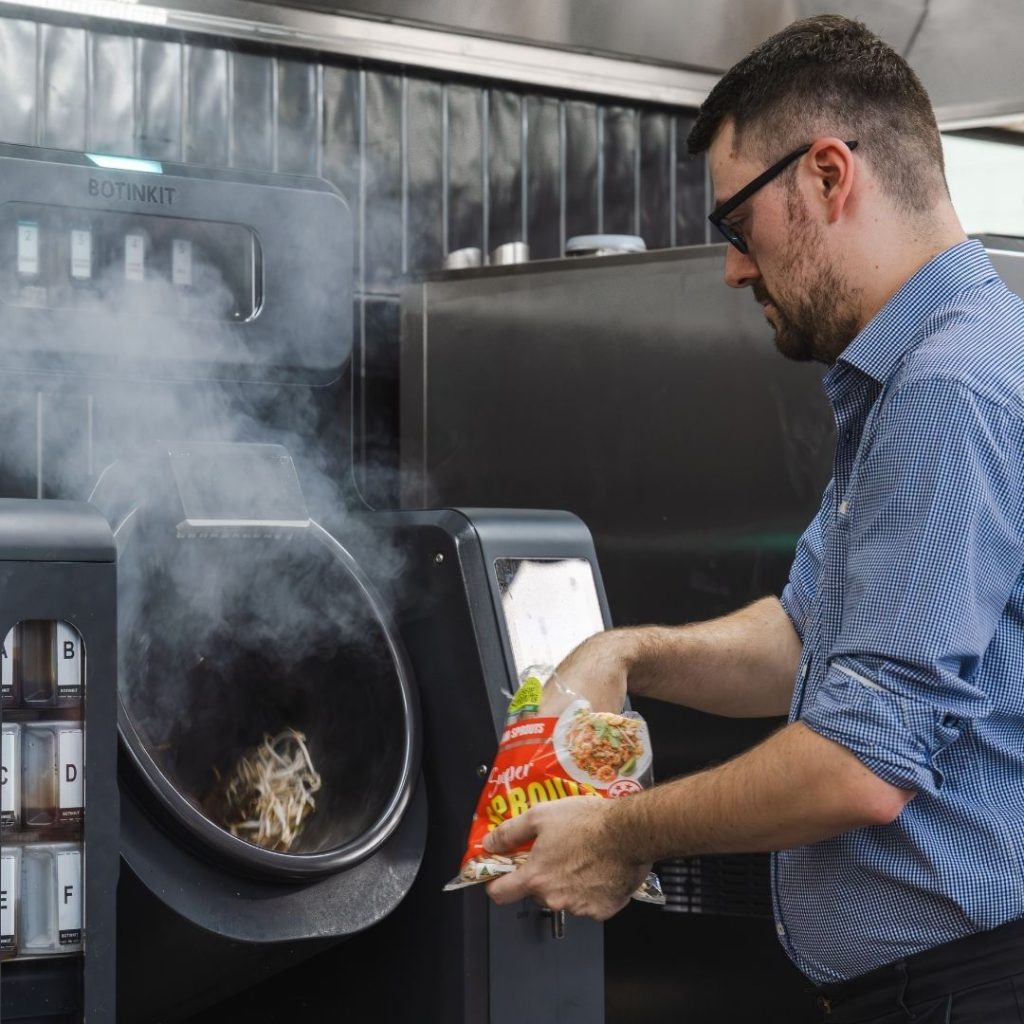 Ai And Robotics: Solving The Problems That Matter In Foodservice Botinkit demo resized
